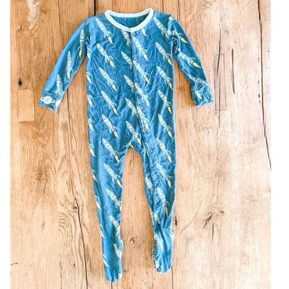 Kickee Pants Rocket Ship Print Snap Footie Size 9-12M - Picture 1 of 3